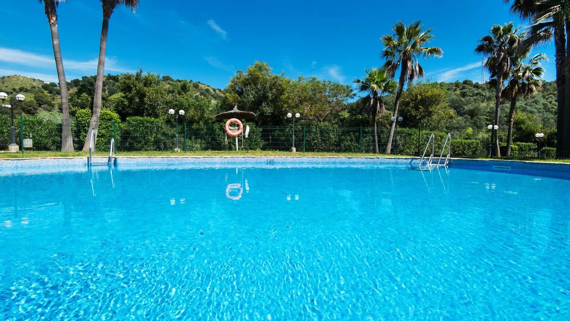 Διαμέρισμα Rentandhomes Reserva De Μαρμπέλλα